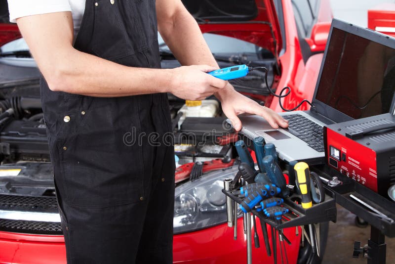 Professionele autowerktuigkundige. stock afbeeldingen Professionele autowerktuigkundige. stock afbeeldingen