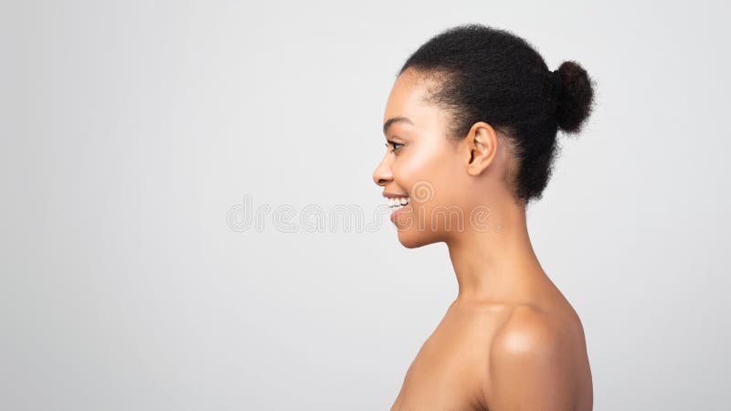 Black lady side profile hi-res stock photography and images - Alamy