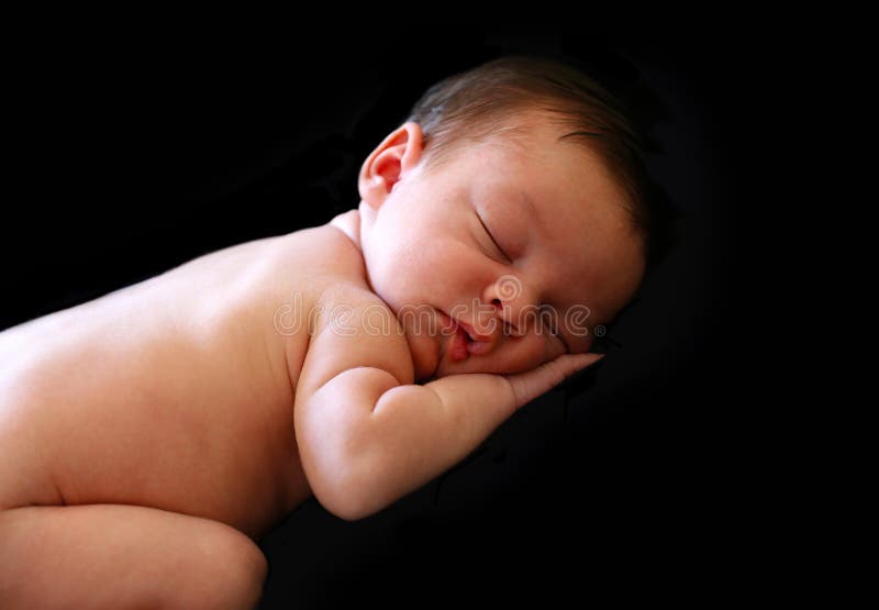 Profilez La Vue D Un Beau Bebe Nouveau Ne De Sommeil Sur Un Fond Noir Photo Stock Image Du Cartes Mieux Profilez La Vue D Un Beau Bebe Nouveau Ne De Sommeil Sur Un Fond Noir Photo Stock Image Du Cartes Mieux