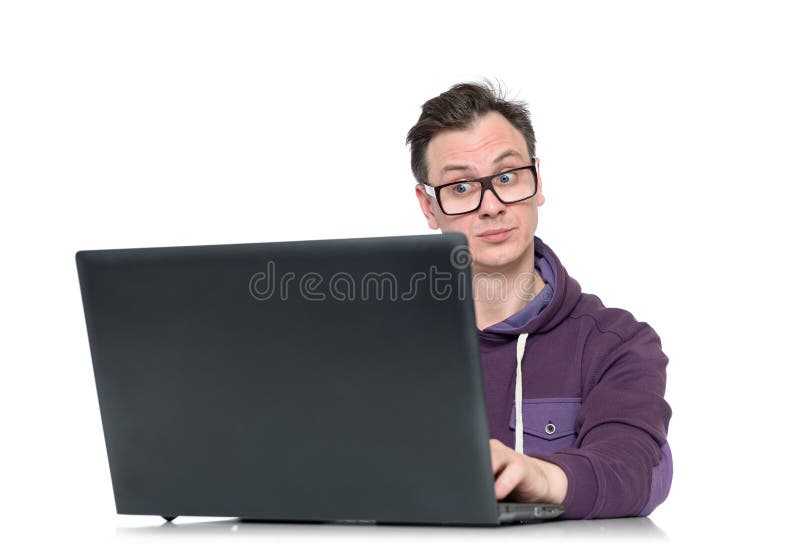 Programmierer Mit Laptop Auf Weissem Hintergrund Stockbild Bild Von Programmierer Hintergrund