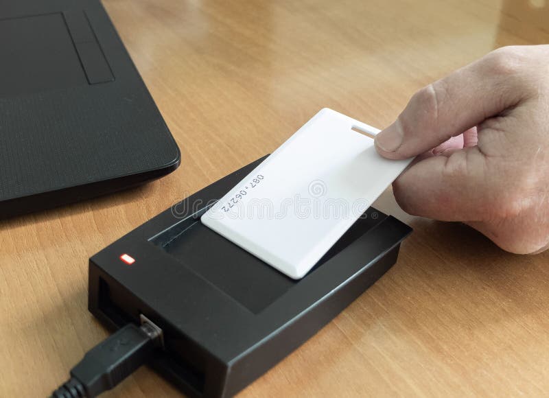 Programming the access card, card reader