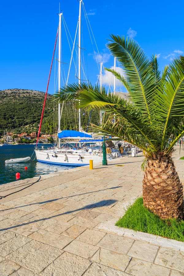 yacht marina kefalonia