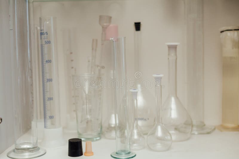 Property and Utensils for Chemical Experiments in the Chemical