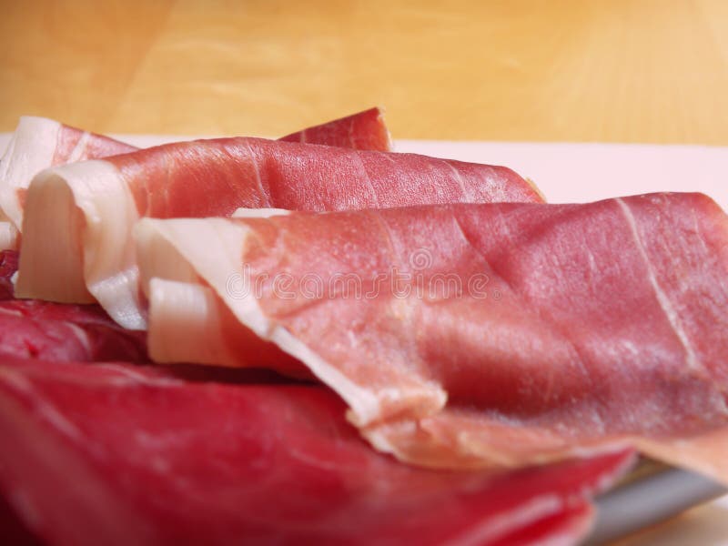 Prosciutto italiano immagine stock. Immagine di porco 18001017