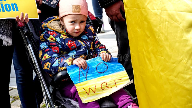 Protest der ukrainischen nach russischer Invasion ukraine