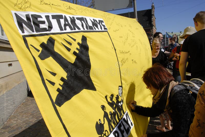 PROTESTA E RADUNO STATO IN CORSA PER DI PACE 2016 fotografie stock libere da diritti PROTESTA E RADUNO STATO IN CORSA PER DI PACE 2016 fotografie stock libere da diritti