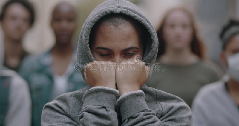 Protesto silencioso por parte do ativista