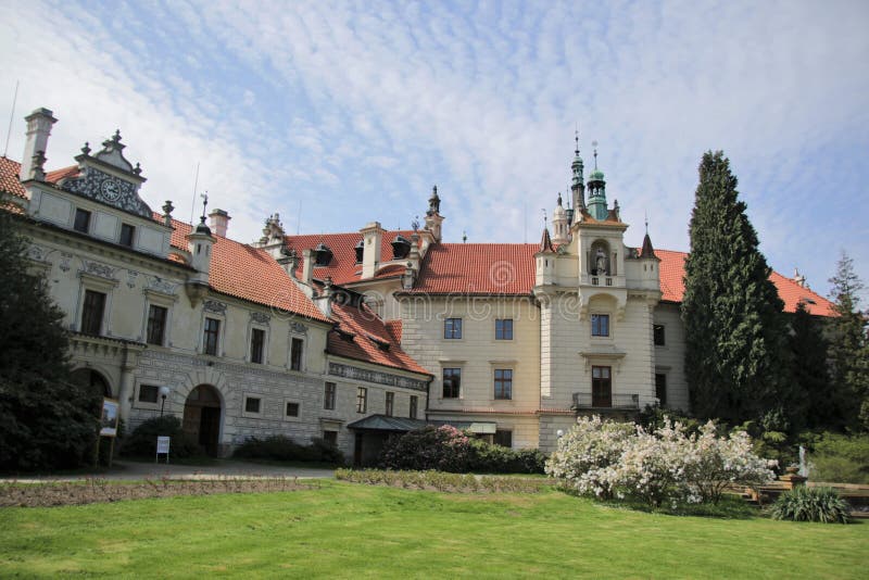 Pruhonicekasteel dichtbij Praag stock afbeelding Pruhonicekasteel dichtbij Praag stock afbeelding