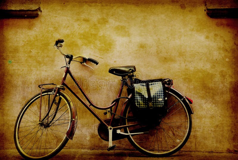 przeciw Italy rowerowej ścianie starej retro fotografia stock przeciw Italy rowerowej ścianie starej retro fotografia stock