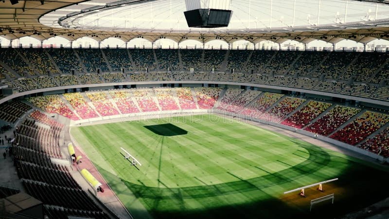 Przegląd stadionu arena narodowa w Bukareszcie w słoneczny dzień.