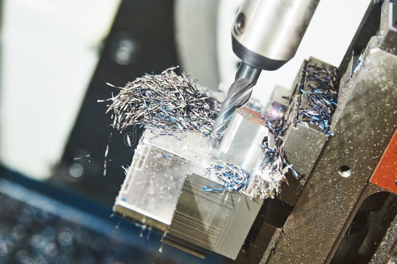 Prägecnc-Maschine an der Metallarbeitsindustrie Multitool Präzisionsfertigung und maschinelle Bearbeitung