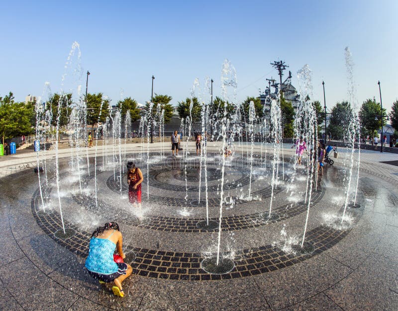 In the public fountain area have a refreshing bath