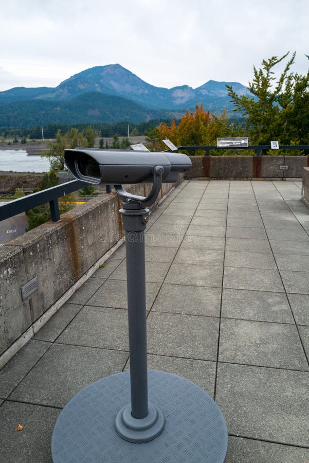 Public Telescope on the Roof of the Visitor Center, Bonneville Dam, Cascade Locks, Oregon, USA. A Public Telescope on the Roof of the Visitor Center, Bonneville royalty free stock image Public Telescope on the Roof of the Visitor Center, Bonneville Dam, Cascade Locks, Oregon, USA. A Public Telescope on the Roof of the Visitor Center, Bonneville royalty free stock image