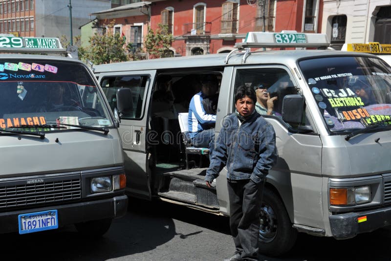  En Transporte Público La Paz Pregoneros Que Están Gritando Ruta De Bus Imagen Editorial - Imagen de urbano, mayoria: 45753909