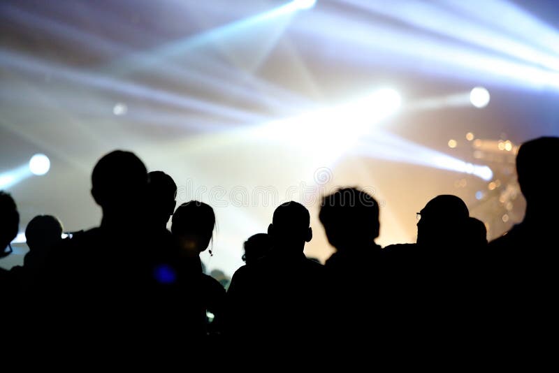 Publikum am Livekonzert lizenzfreie stockfotos Publikum am Livekonzert lizenzfreie stockfotos