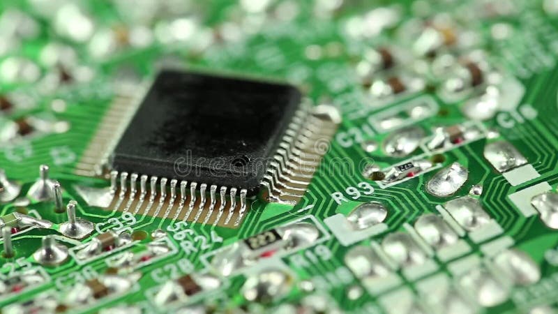 Puce de microcircuit avec les composants électroniques