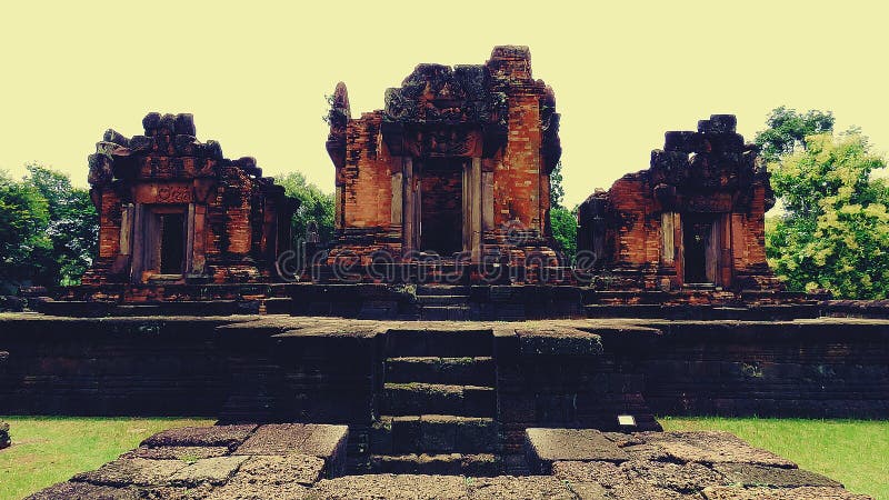 Pueainoi van kasteelpueai Noi/Ku bij khon-Kaen stock afbeeldingen Pueainoi van kasteelpueai Noi/Ku bij khon-Kaen stock afbeeldingen
