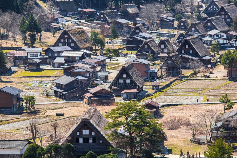 Pueblo japonés tradicional e histórico Shirakawago foto de archivo libre de regalías Pueblo japonés tradicional e histórico Shirakawago foto de archivo libre de regalías