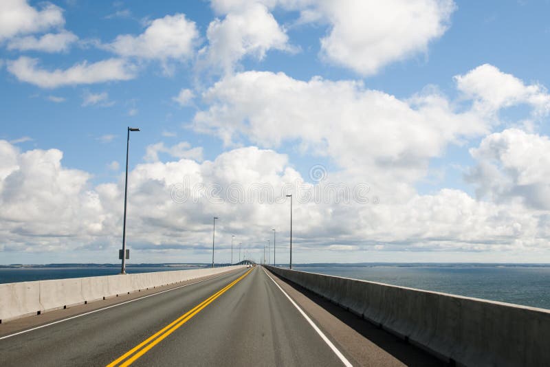 Puente de la confederación - Canadá imágenes de archivo libres de regalías Puente de la confederación - Canadá imágenes de archivo libres de regalías