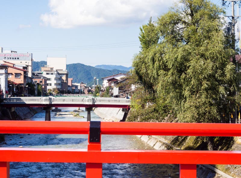 Puente de Nakabashi en Takayama, Japón fotografía de archivo Puente de Nakabashi en Takayama, Japón fotografía de archivo