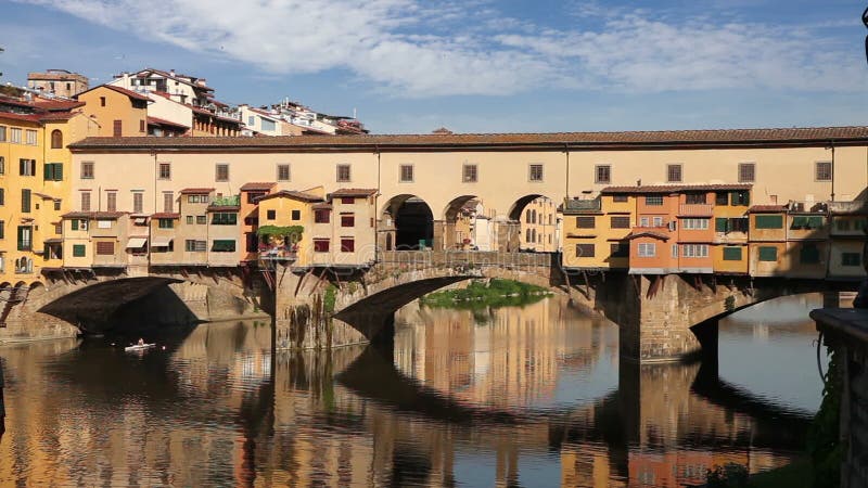 Puente de Ponte Vecchio en Florencia, Italia