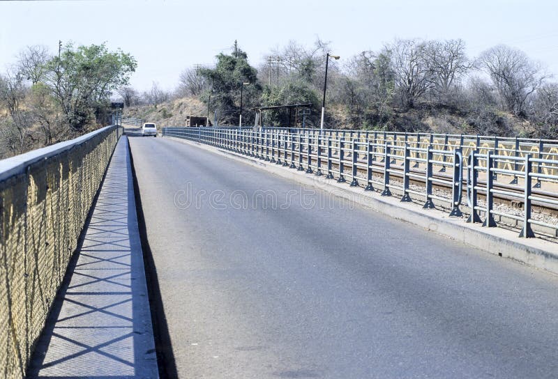 Puente de Victoria Falls, Zimbabwe imágenes de archivo libres de regalías Puente de Victoria Falls, Zimbabwe imágenes de archivo libres de regalías