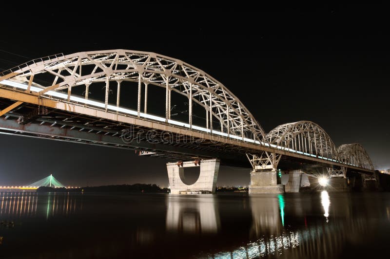 Puente ferroviario, Kiev, Ucrania