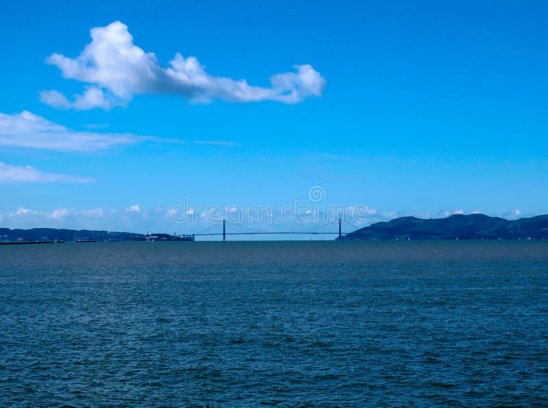 Puente Golden Gate en Sunny Afternoon foto de archivo Puente Golden Gate en Sunny Afternoon foto de archivo