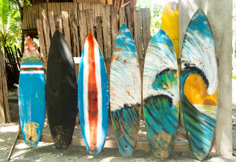 Puerta De Tablas De Surf Usadas Foto de archivo Imagen de creativo