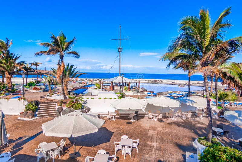 Puerto de la Cruz, Tenerife, Canarische Eilanden, Spanje: Prachtig zoutwaterpools Lago Martianez royalty-vrije stock fotografie Puerto de la Cruz, Tenerife, Canarische Eilanden, Spanje: Prachtig zoutwaterpools Lago Martianez royalty-vrije stock fotografie