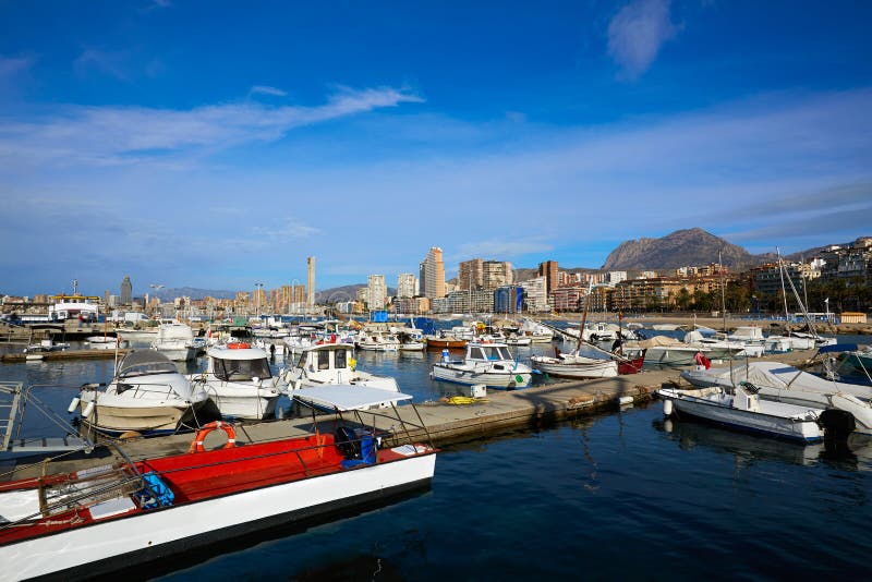 Empeorando fuerte Marquesina Puerto Del Puerto Deportivo De Benidorm En Alicante De España Foto de archivo - Imagen de comunidad, azul: 72948162 Empeorando fuerte Marquesina Puerto Del Puerto Deportivo De Benidorm En Alicante De España Foto de archivo - Imagen de comunidad, azul: 72948162