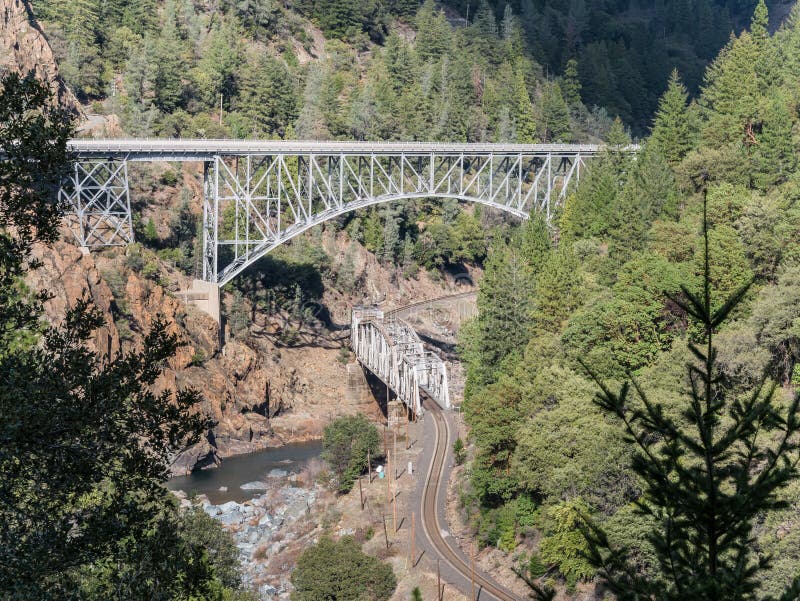 Pulga Kalifornien Stockfoto Bild Von Feder Land Architektur 49573806