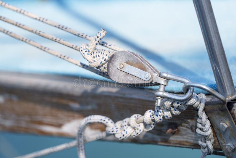 Pulley with ropes stock image. Image of knot, pulley 125140609