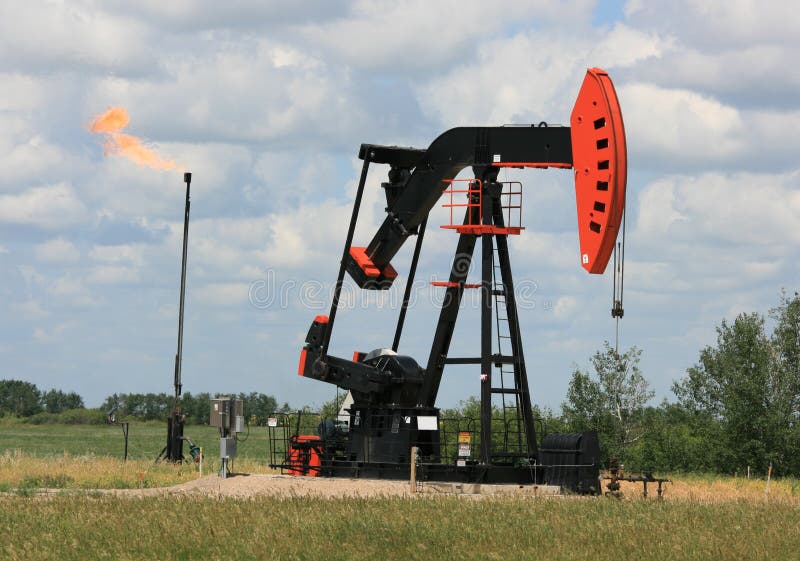 pumpjack royaltyfria foton pumpjack royaltyfria foton