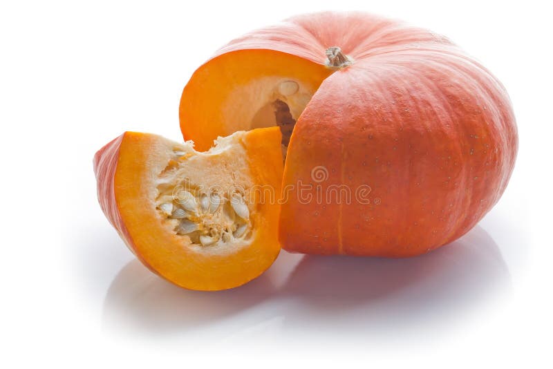 Tagliare la Zucca arancione, isolato su sfondo bianco.