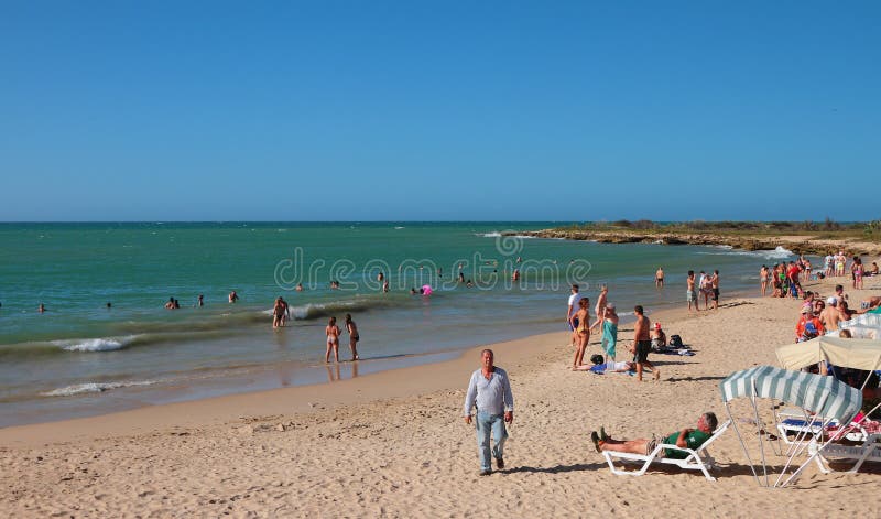 Punta Arenas Playa Punta Arenas, Makanao, Insel von Margarita, Venezuela - 8. Januar 2015: Karibisches Meer und Strand stockfotos Punta Arenas Playa Punta Arenas, Makanao, Insel von Margarita, Venezuela - 8. Januar 2015: Karibisches Meer und Strand stockfotos