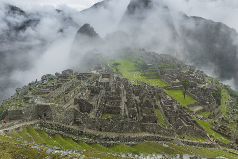 Punto di vista di Inca City antico di Machu Picchu Il XV secolo immagine stock Punto di vista di Inca City antico di Machu Picchu Il XV secolo immagine stock