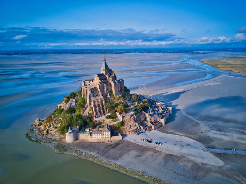 Punto di vista superiore di Mont Saint Michel Bay, Normandia Francia immagini stock libere da diritti Punto di vista superiore di Mont Saint Michel Bay, Normandia Francia immagini stock libere da diritti