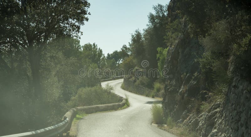 Pusta autostrada w Mallorca, Hiszpania fotografia royalty free Pusta autostrada w Mallorca, Hiszpania fotografia royalty free