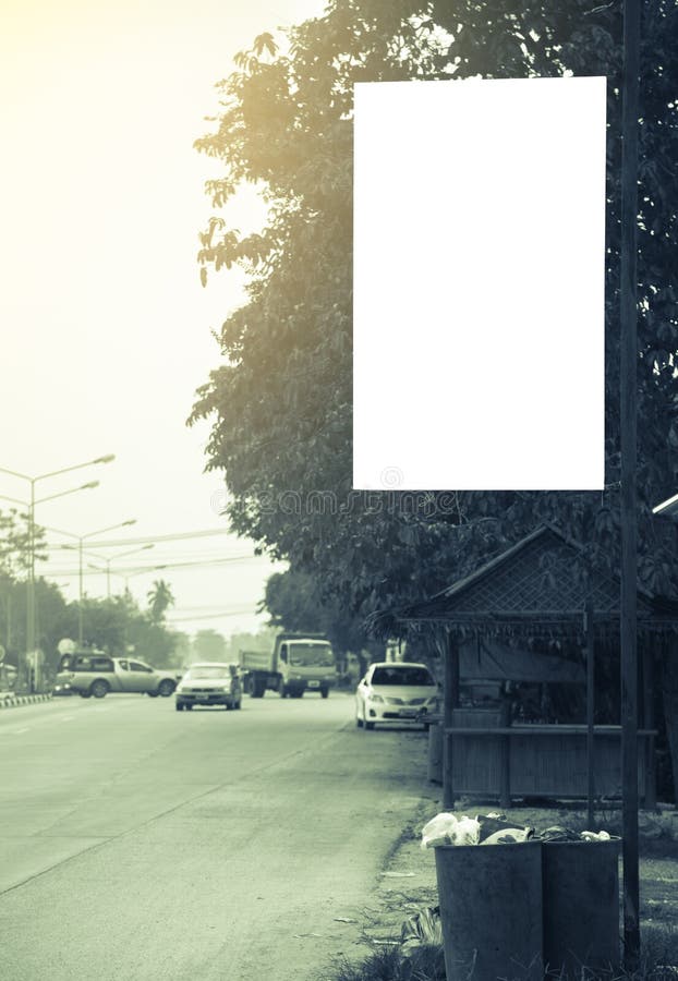 Pusty billboard z kopii przestrzenią dla twój wiadomości tekstowej obrazy stock Pusty billboard z kopii przestrzenią dla twój wiadomości tekstowej obrazy stock