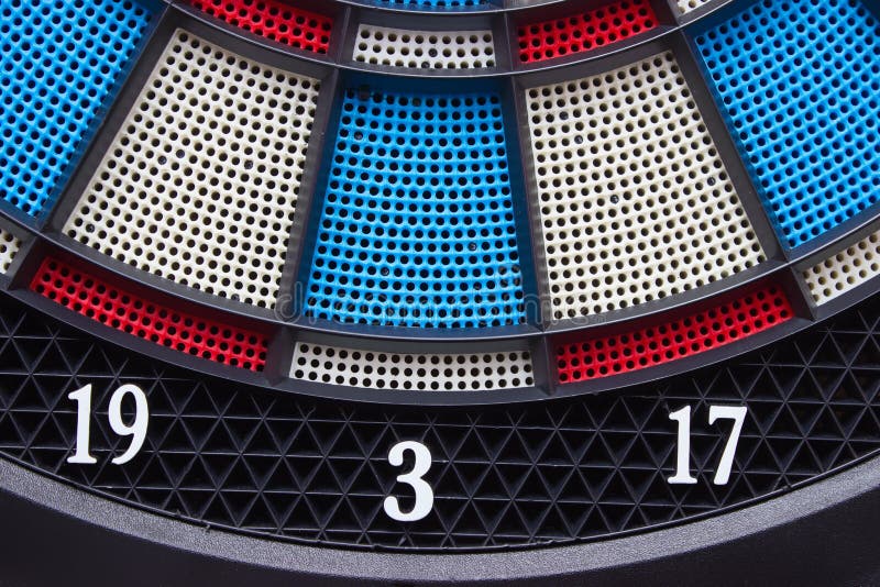 Pusty dartboard z liczbami 3 17 i 19 obraz stock Pusty dartboard z liczbami 3 17 i 19 obraz stock