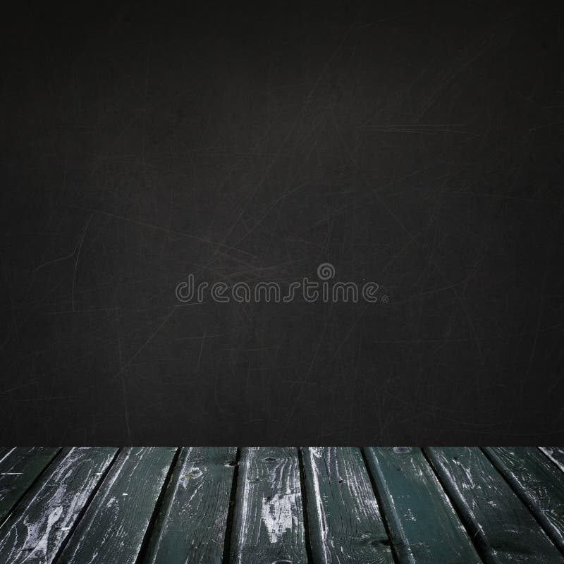 Pusty tło z blackboard ścianą i zieloną retro drewnianą podłogą dla reklamowego plasowania marketingu i produktu