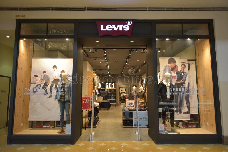 Levis Outlet in Alamanda Shopping Mall Putrajaya. Editorial Photo - Image  of department, clothing: 103773696