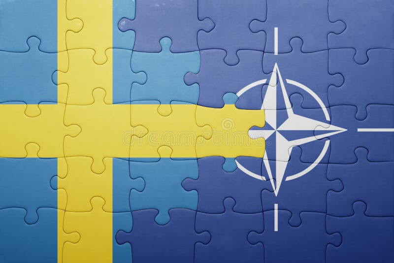 Швеция НАТО флаг. Швеция NATO флаг.