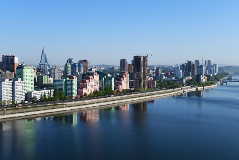 Pyongyang, Hoofdstad Van NoordKorea DPRK Stock Afbeelding Image of mist, promenade 147634441