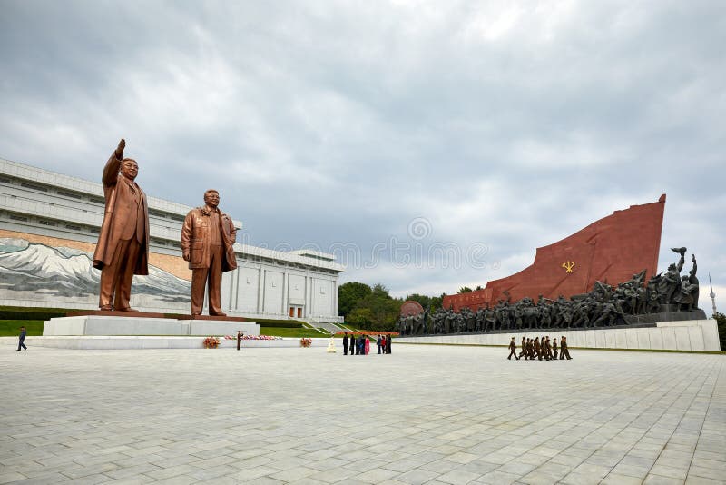 Nude 12 in Pyongyang