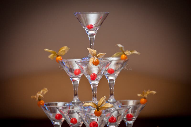 Pyramid av exponeringsglas royaltyfri fotografi Pyramid av exponeringsglas royaltyfri fotografi