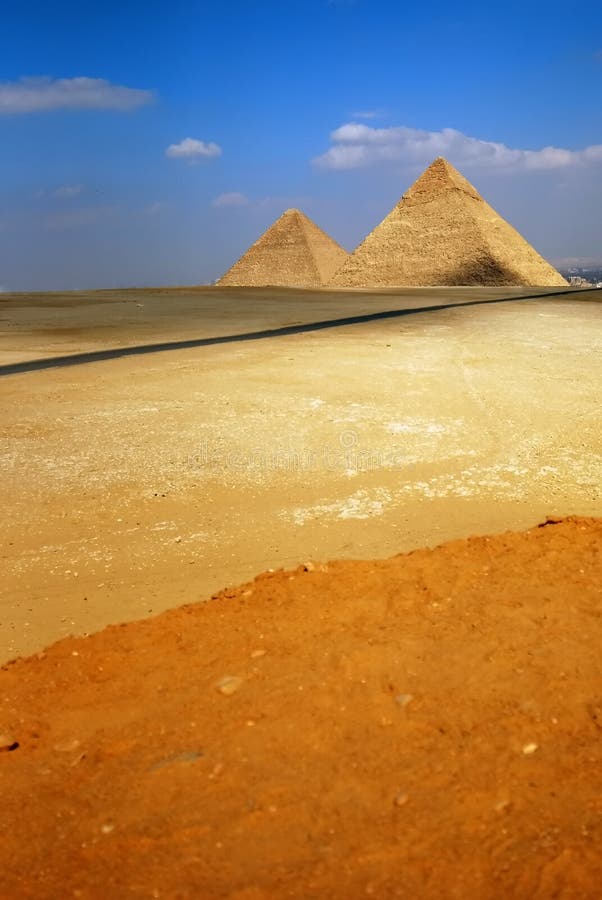 Pirámides tumbas de en,.