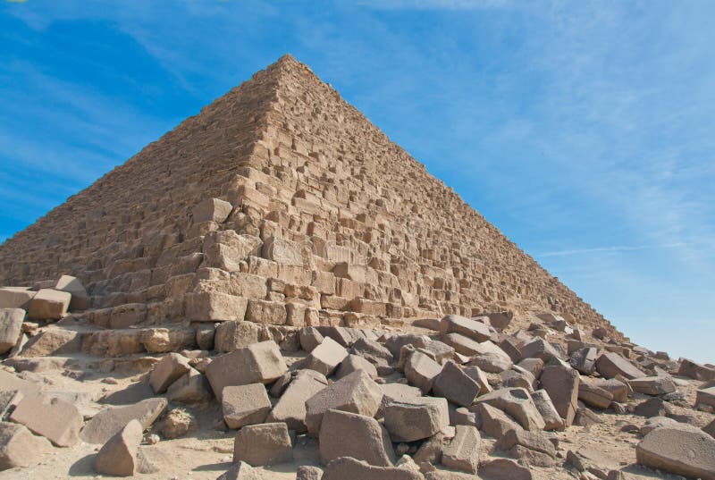 Pyramid with Tumbling Rocks