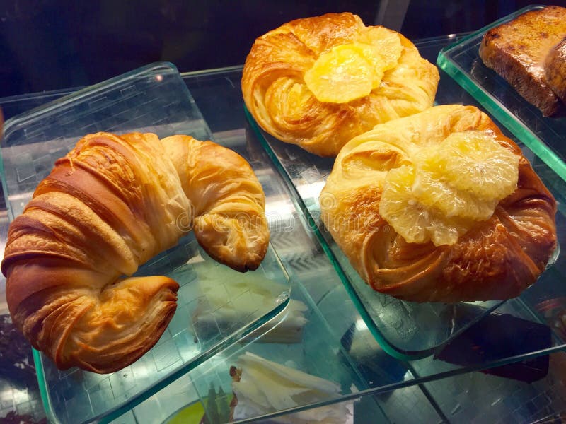 Pâtisseries - croissant ou photo stock Pâtisseries - croissant ou photo stock